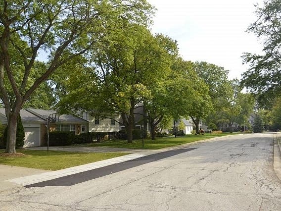 Single Family Homes For Sale in Deerfield, Illinois - May 2019