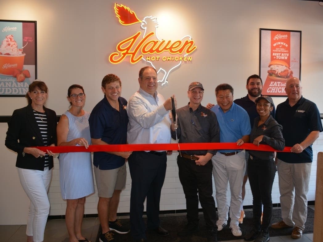 Haven Hot Chicken Cuts The Ribbon On New Restaurant In Fairfield