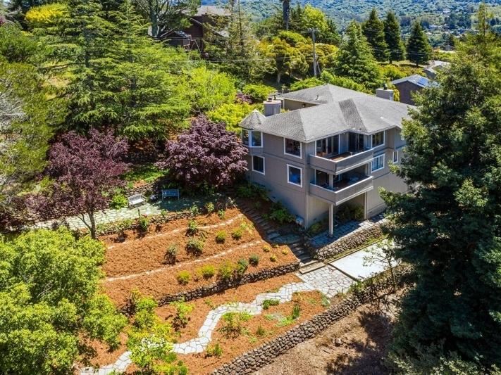 Mill Valley Luxury Home Features Sweeping Views