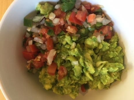 THE BEST GUACAMOLE RECIPE, EVER.