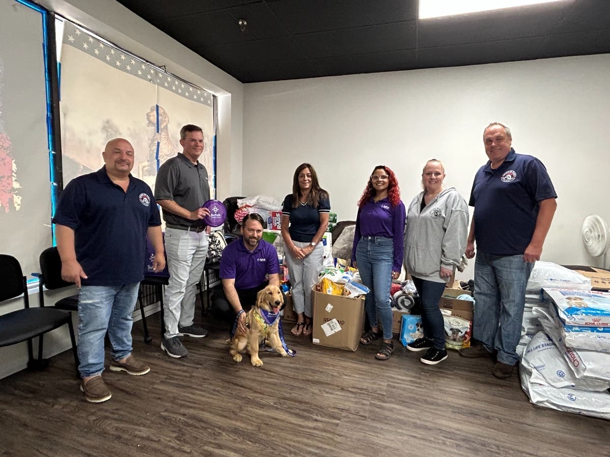 Suffolk Credit Union Proudly Donates to Paws of War