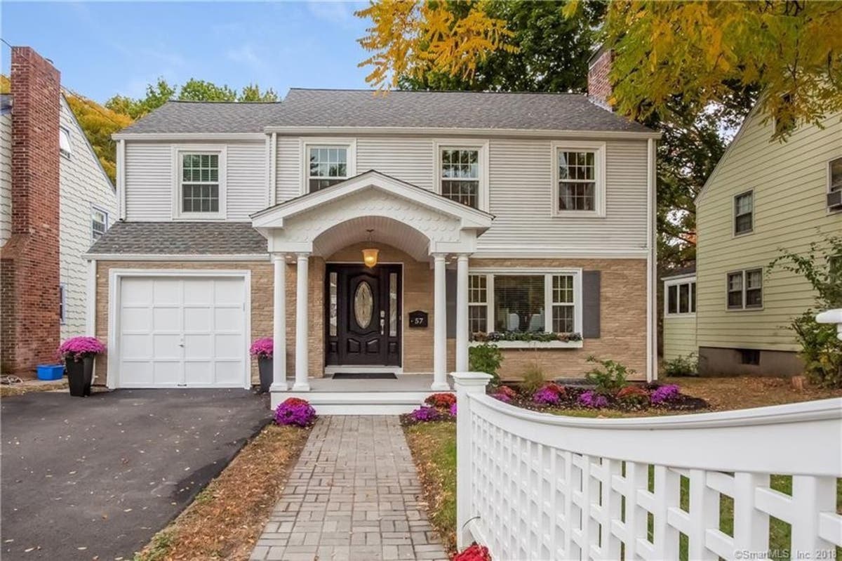 Upcoming Open Houses in West Hartford