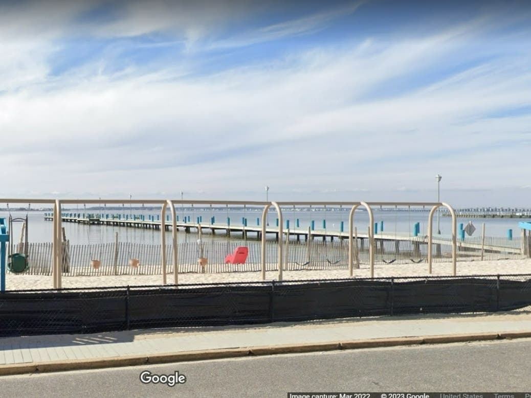 The 5th Avenue bayfront beach in Seaside Park has had its swimming advisory lifted by the NJDEP. 