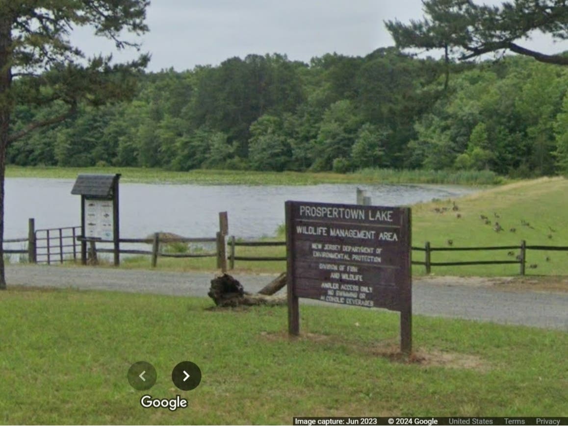 Kayaker Who Died After Capsizing In Ocean County Lake Identified