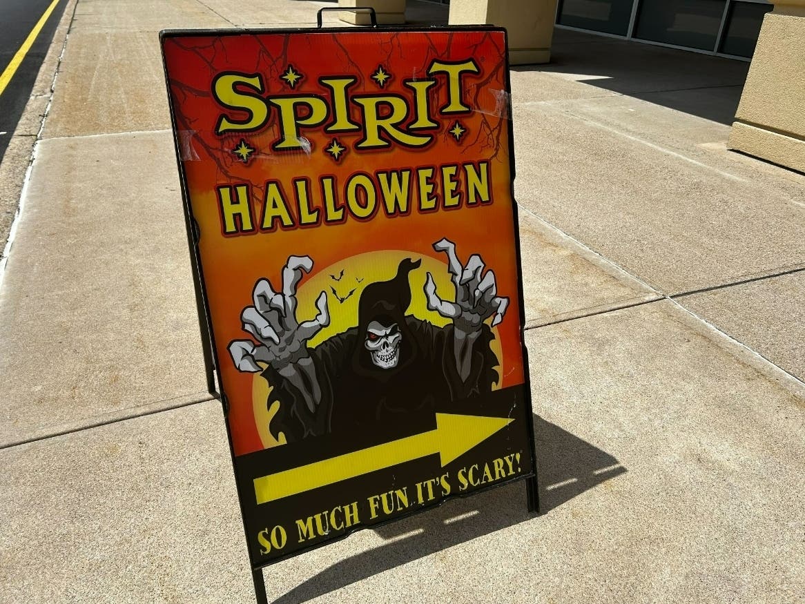 Spirit Halloween Set To Fill Empty Store In Brick