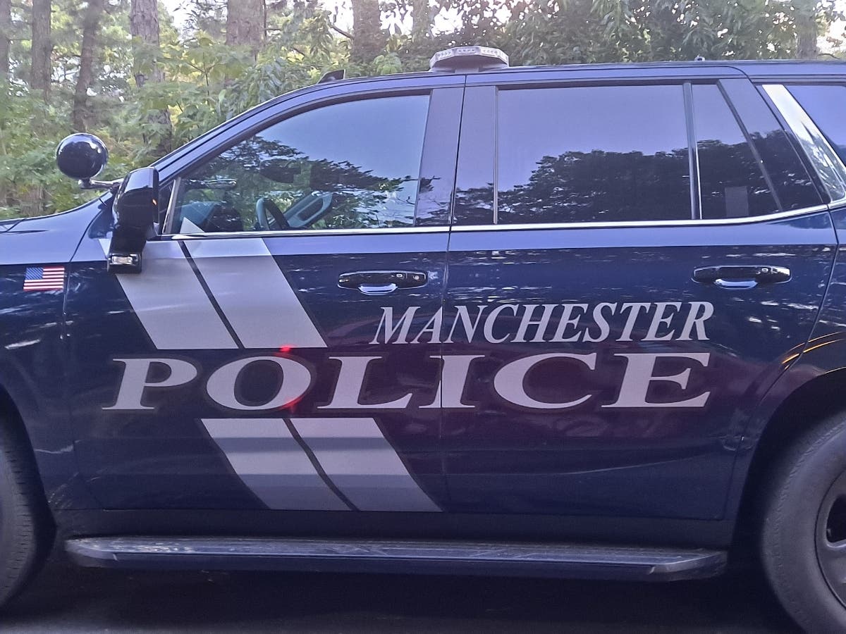 Letters Placed On Vehicles In Parking Lots A Scam, Manchester PD Warns