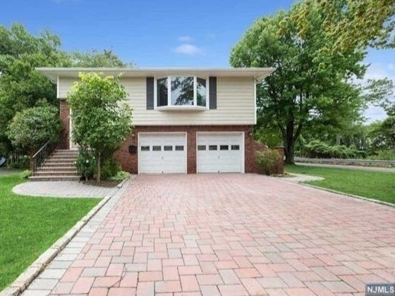 'Mother-Daughter' Home In West Orange Selling For $625K