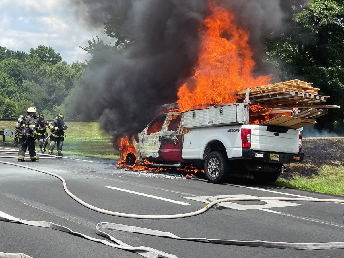 Firefighters Battle Truck Fire On Garden State Parkway In Clark