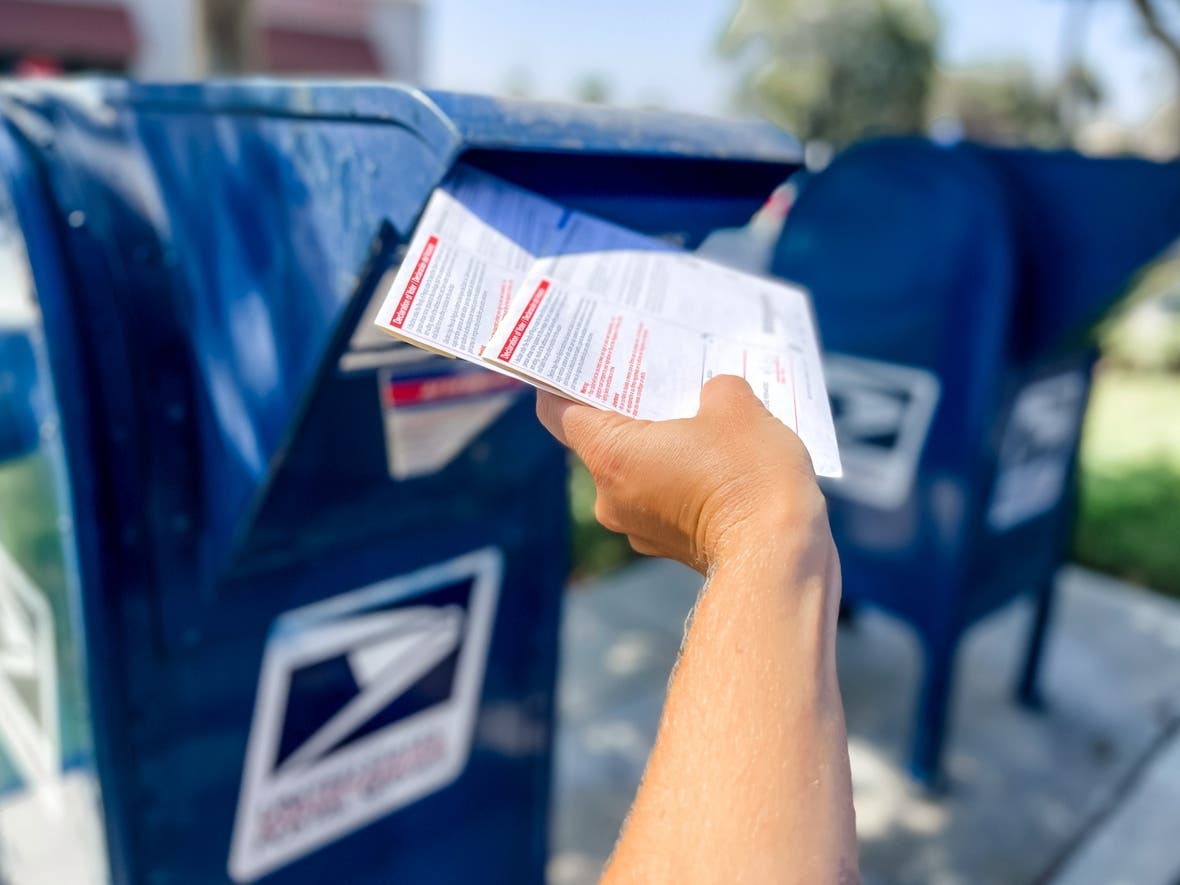 The early voting period for Minnesota's primary, which includes both major political parties, began Friday.