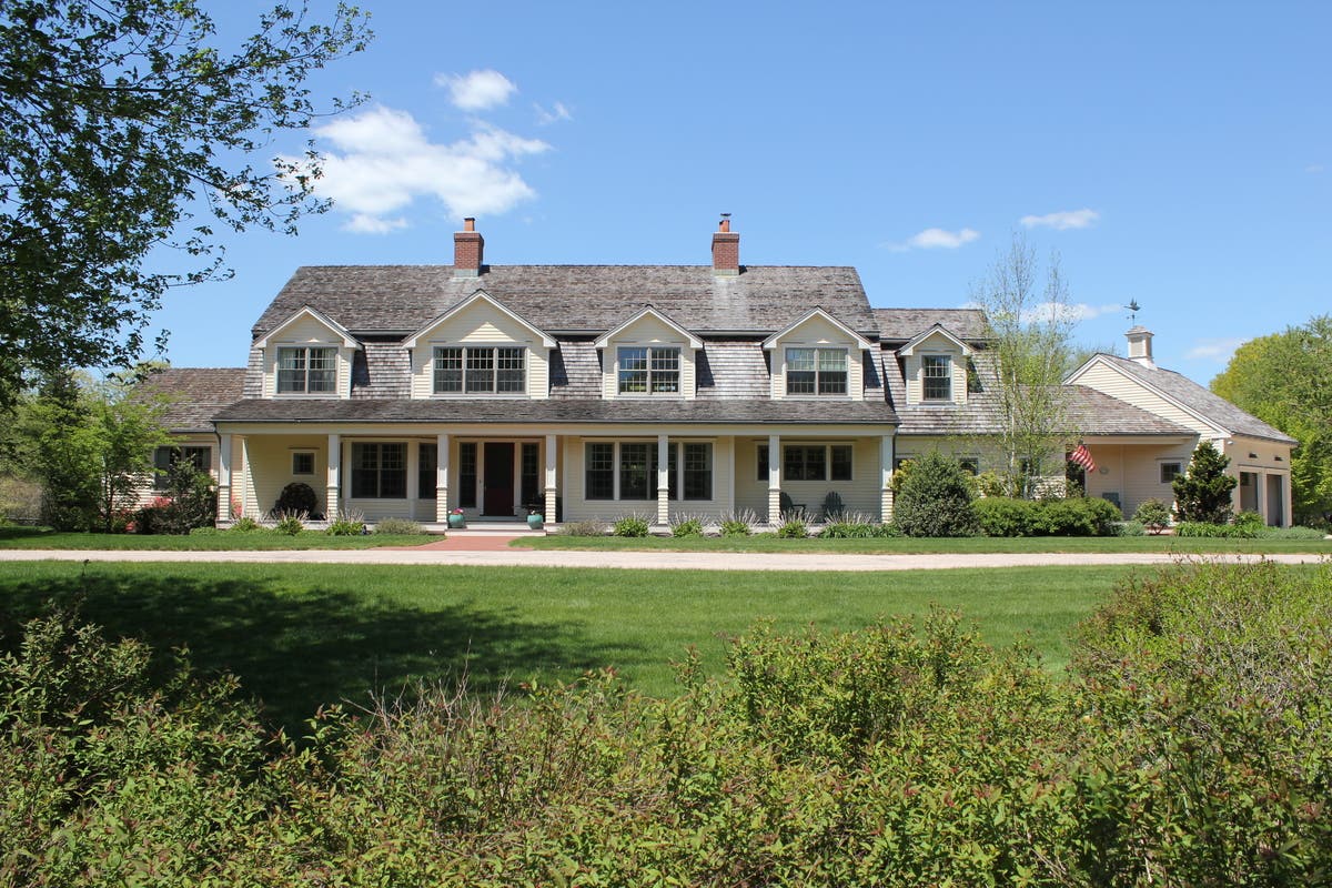 Wakefield Home Sells For $1 Million