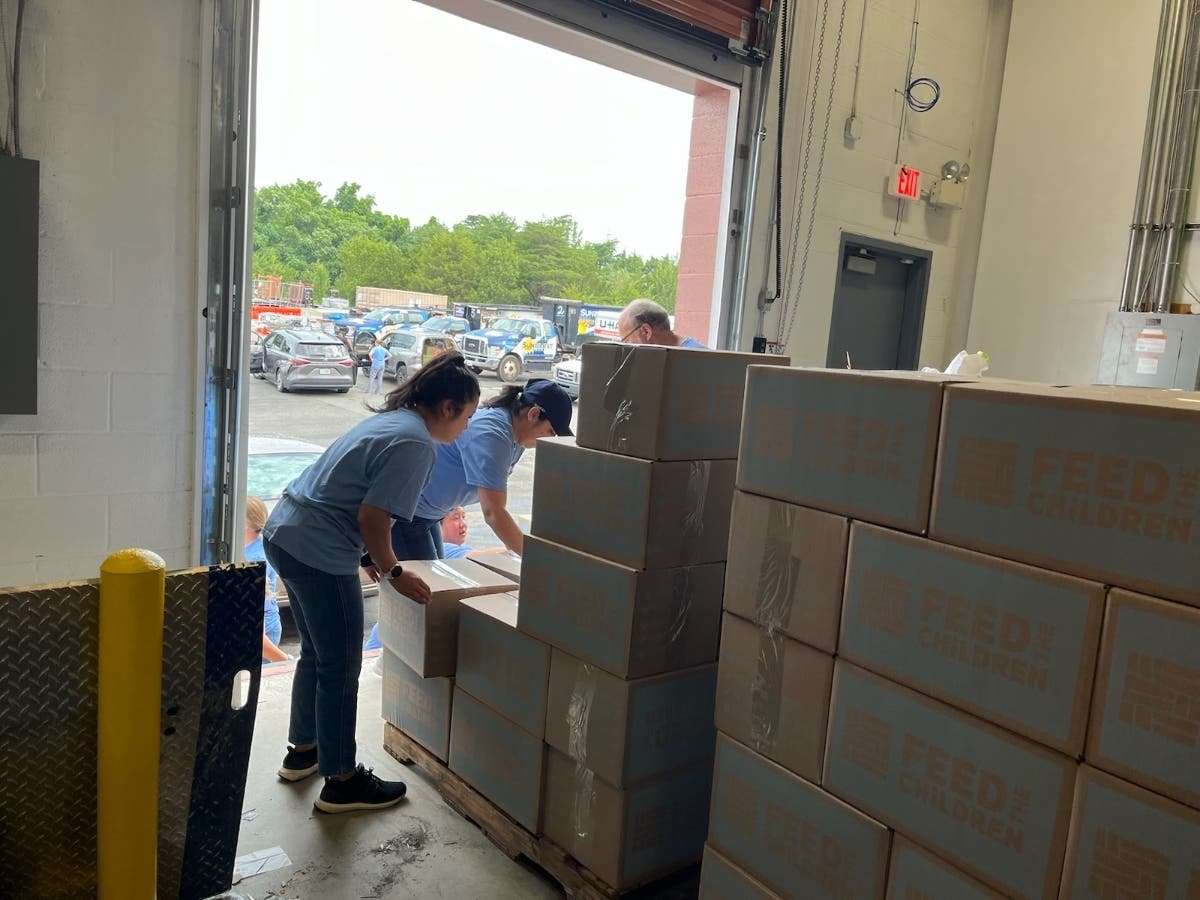 StarKist provided a large donation to Northern Virginia food pantries through the Cornerstones Free from Hunger Center in Sterling. Pictured are volunteers loading donations for Dulles South Food Pantry. 