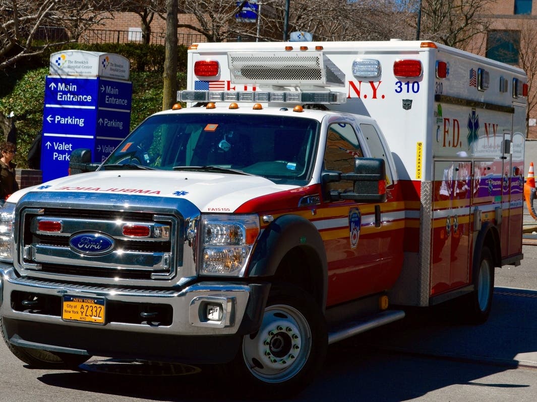 Straphanger Fatally Struck By Train In Park Slope Station, MTA Says