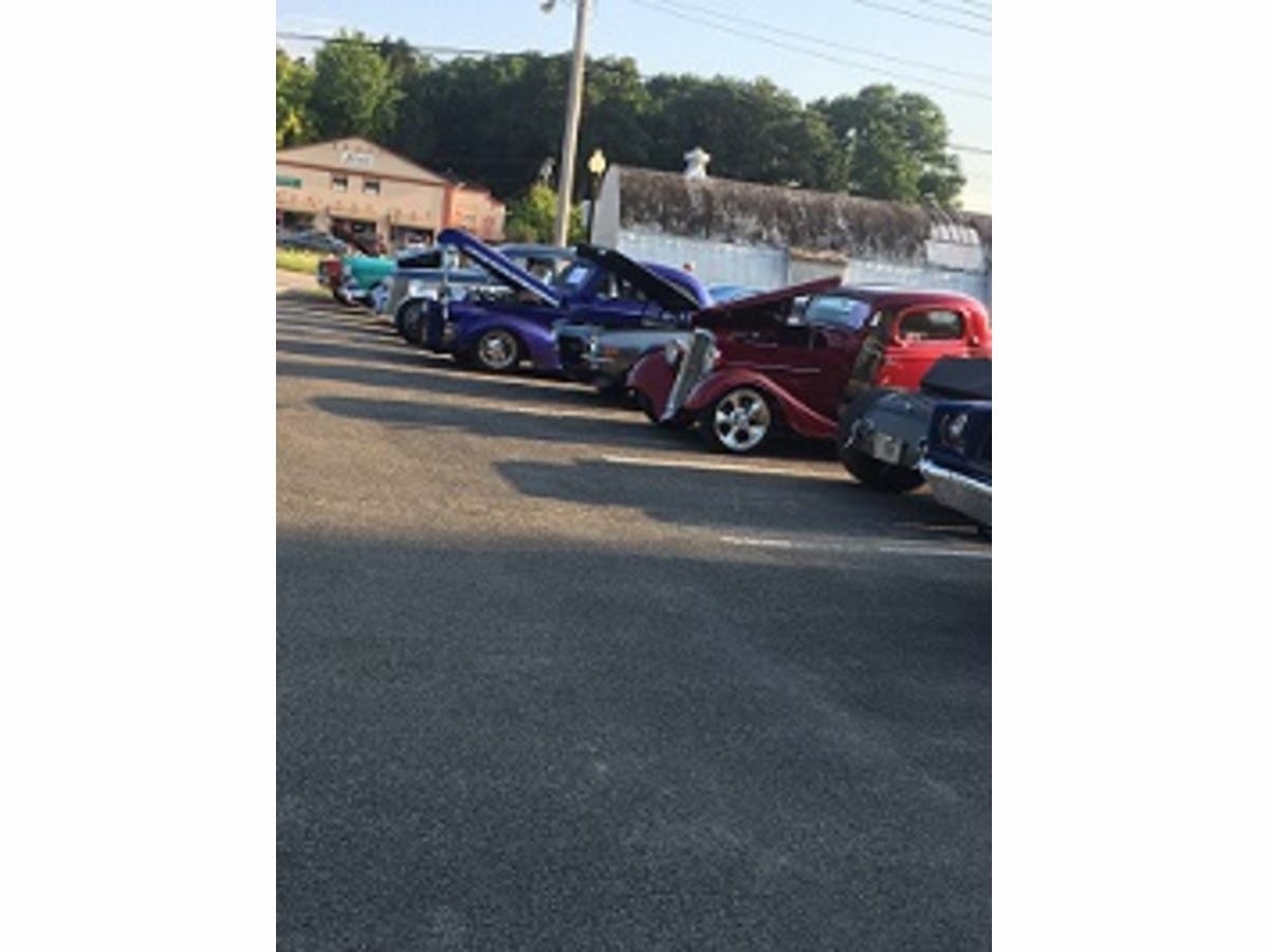 Classic Cars At Cruise Nights On The River: June 7 And August 2 