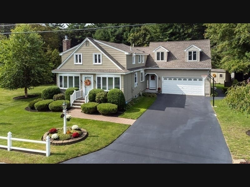 5-BR Home In Heart Of Tewksbury Hits The Market