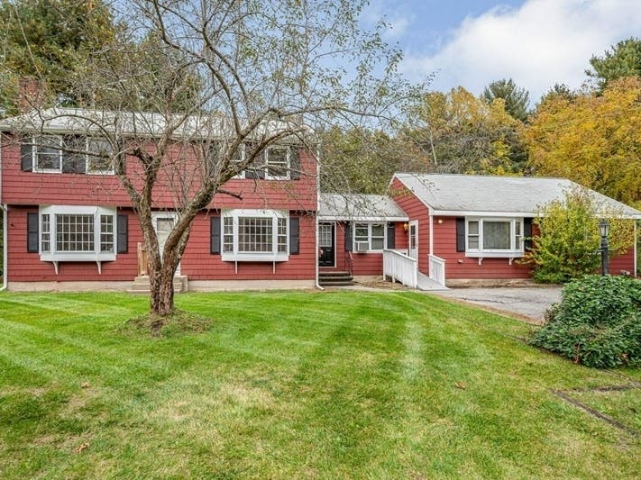 6-BR Colonial 'Perfect For Extended Family' For Sale In Tewksbury