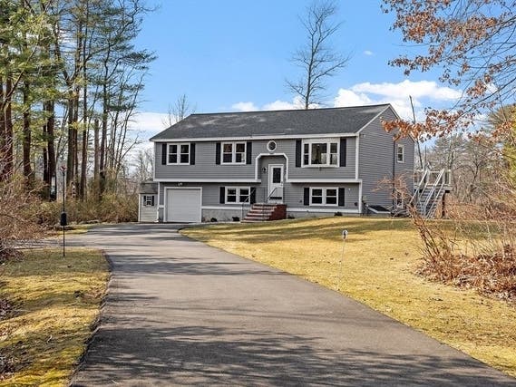 This home for sale in Wilmington is located at 22 Allenhurst Way.