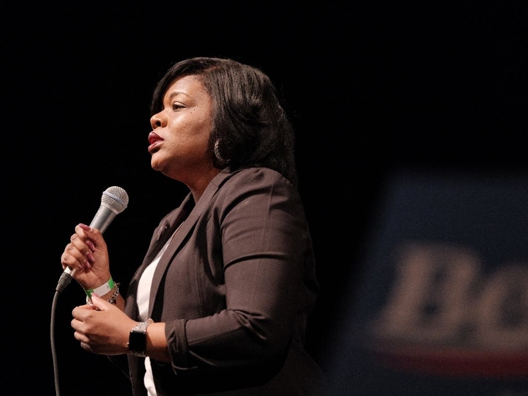 Ferguson Activist Cori Bush Defeats 10-Term Incumbent Lacy Clay