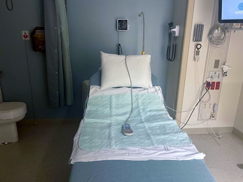 The Illinois Department of Public Health reported on Tuesday that 679 ICU beds remain unfilled across Illinois.