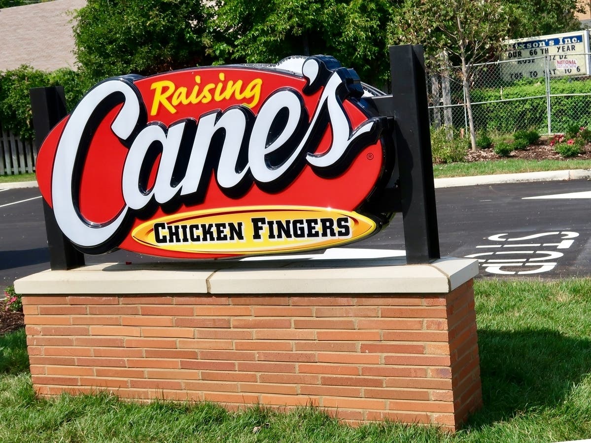 Raising Cane's Chicken Fingers is expected to open​ at the Stonehill Market Place in Johnston in mid to late 2023, WPRI 12 reported.