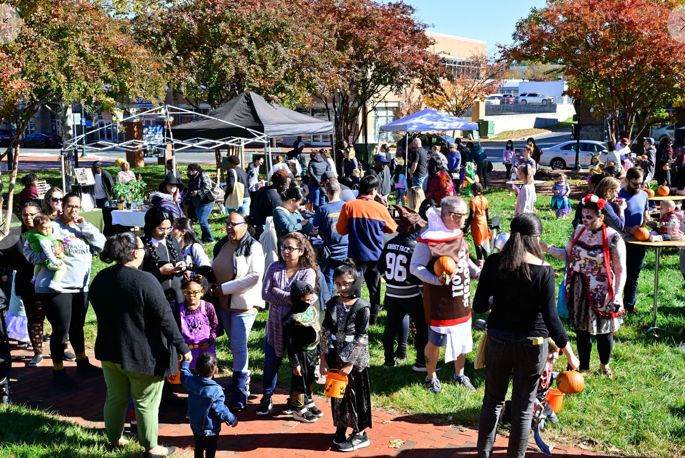 Lil' Pumpkins Festival - October Artisan's Market