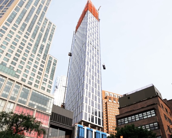 Watch As Swimming Pool Is Hauled To Top Of BK's Tallest Building