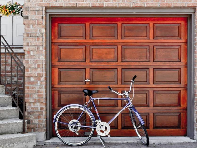 What a Garage Adds to Home Values in Raleigh