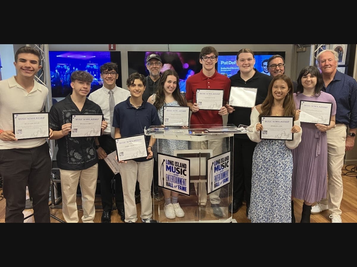 The Long Island Music and Entertainment Hall of Fame awarded $10K in scholarships to high school seniors from across Long Island.