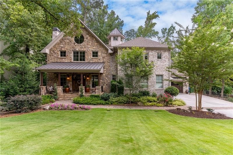 5 Beds 8 Baths 6,396 sq.ft. Single-Family in Chastain Park!