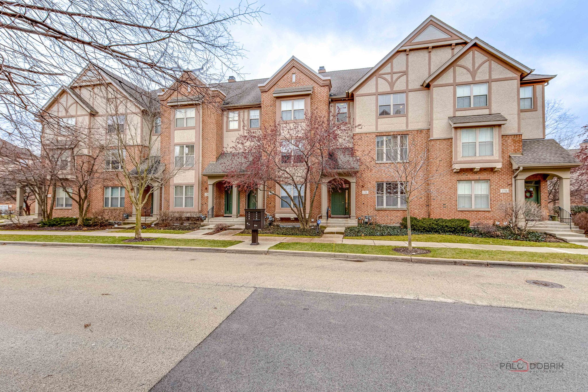 Rarely Available Fabulous Townhome In Highly Desirable Shermer Place!