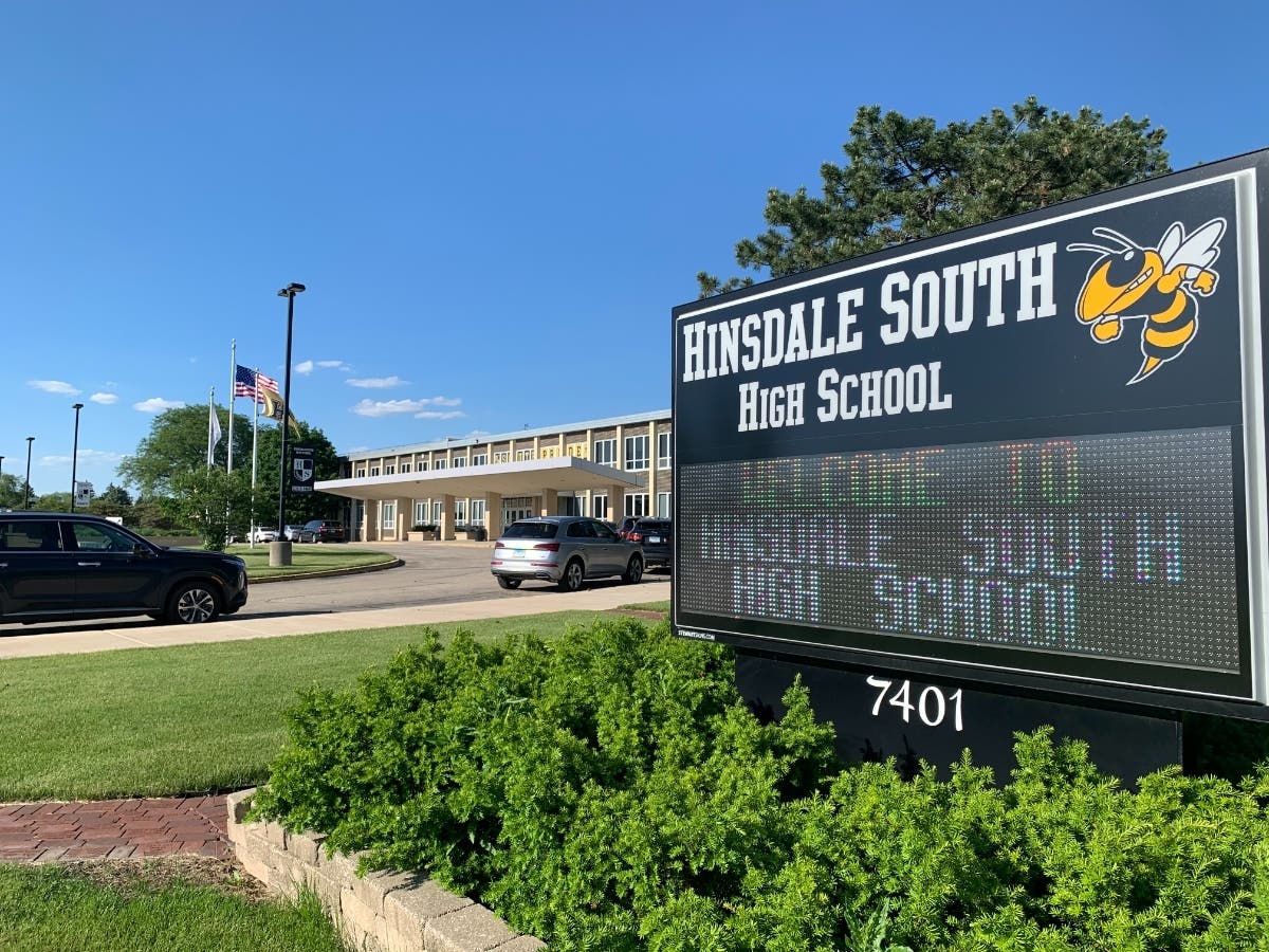 Hinsdale High School District 86 settled last week with Erin Savage, the mother of South basketball player Brendan Savage. 