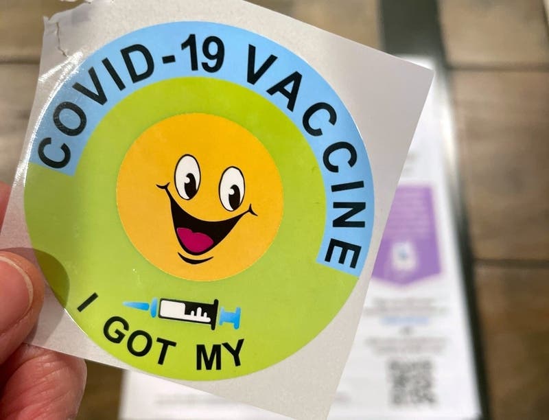 A total of 5,853,915 doses of the COVID-19 vaccine have been delivered to providers in Illinois, including Chicago. 