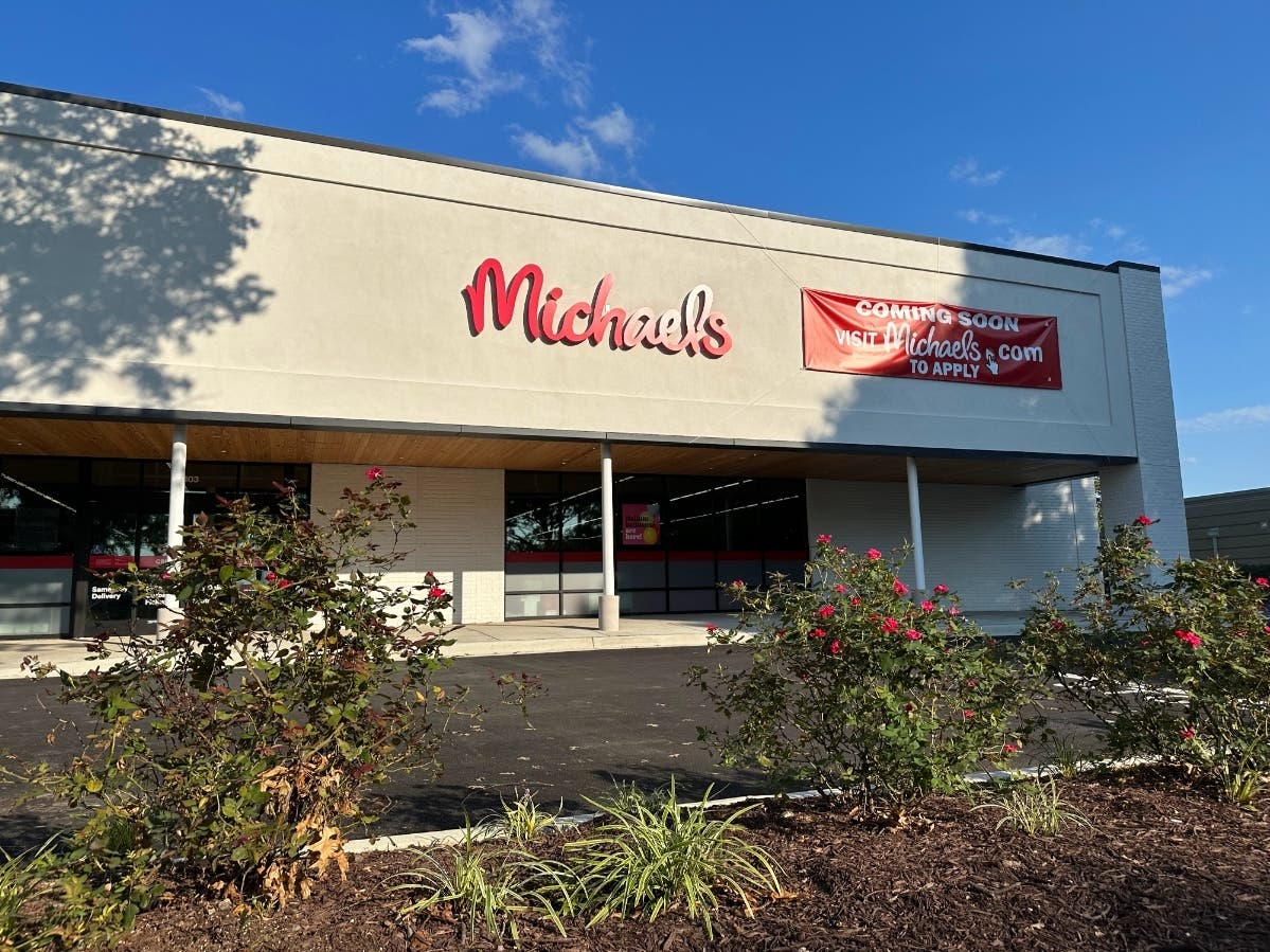 Michaels Opens Craft Store In Crofton Station