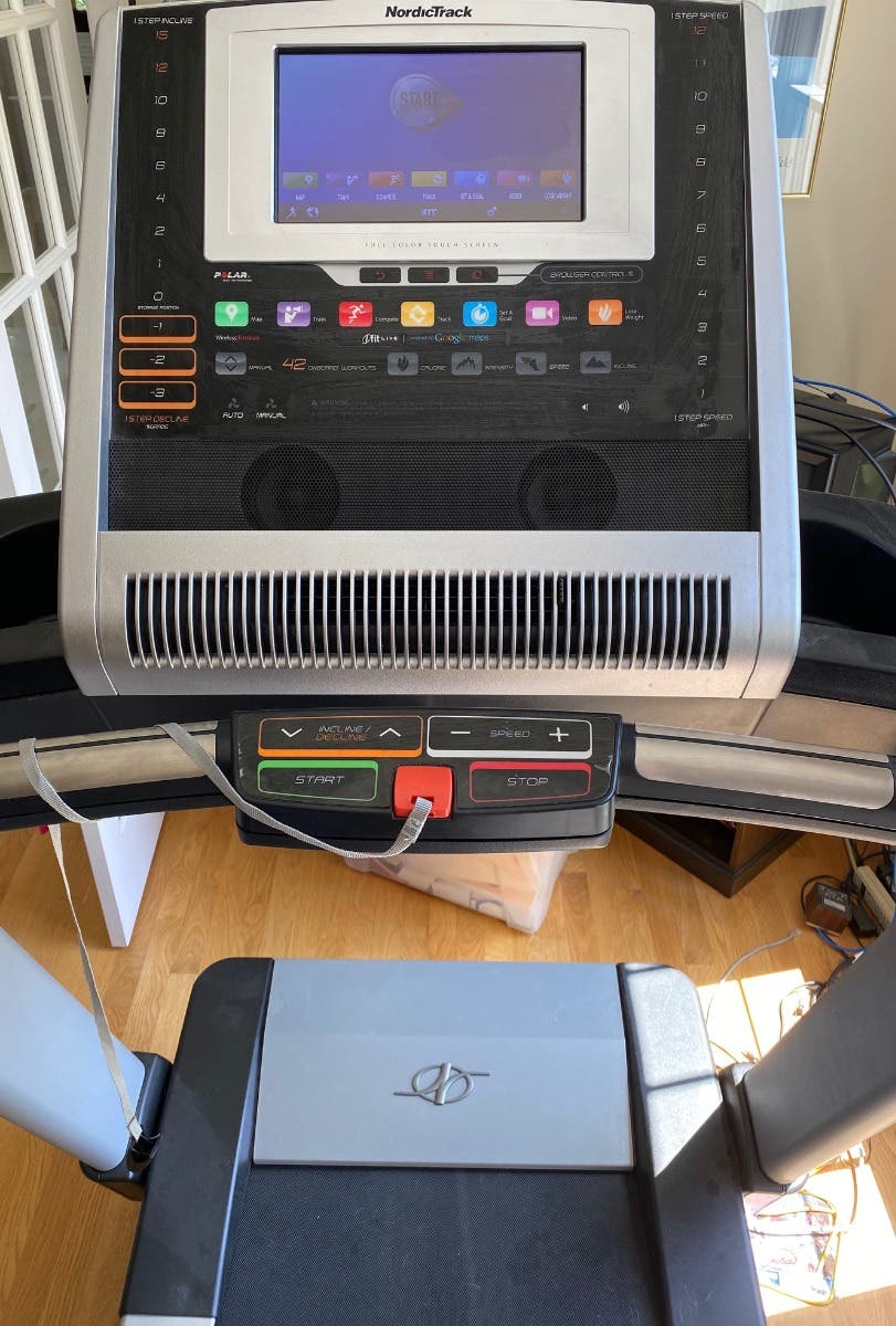 NordicTrack 9700 Pro Treadmill excellent condition (barely used)