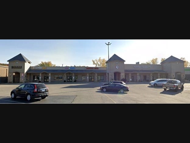 Retail Shopping Center in Round Lake, IL