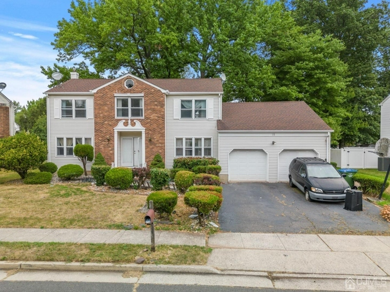 'Incredible' Edison Home In A Quiet Area   