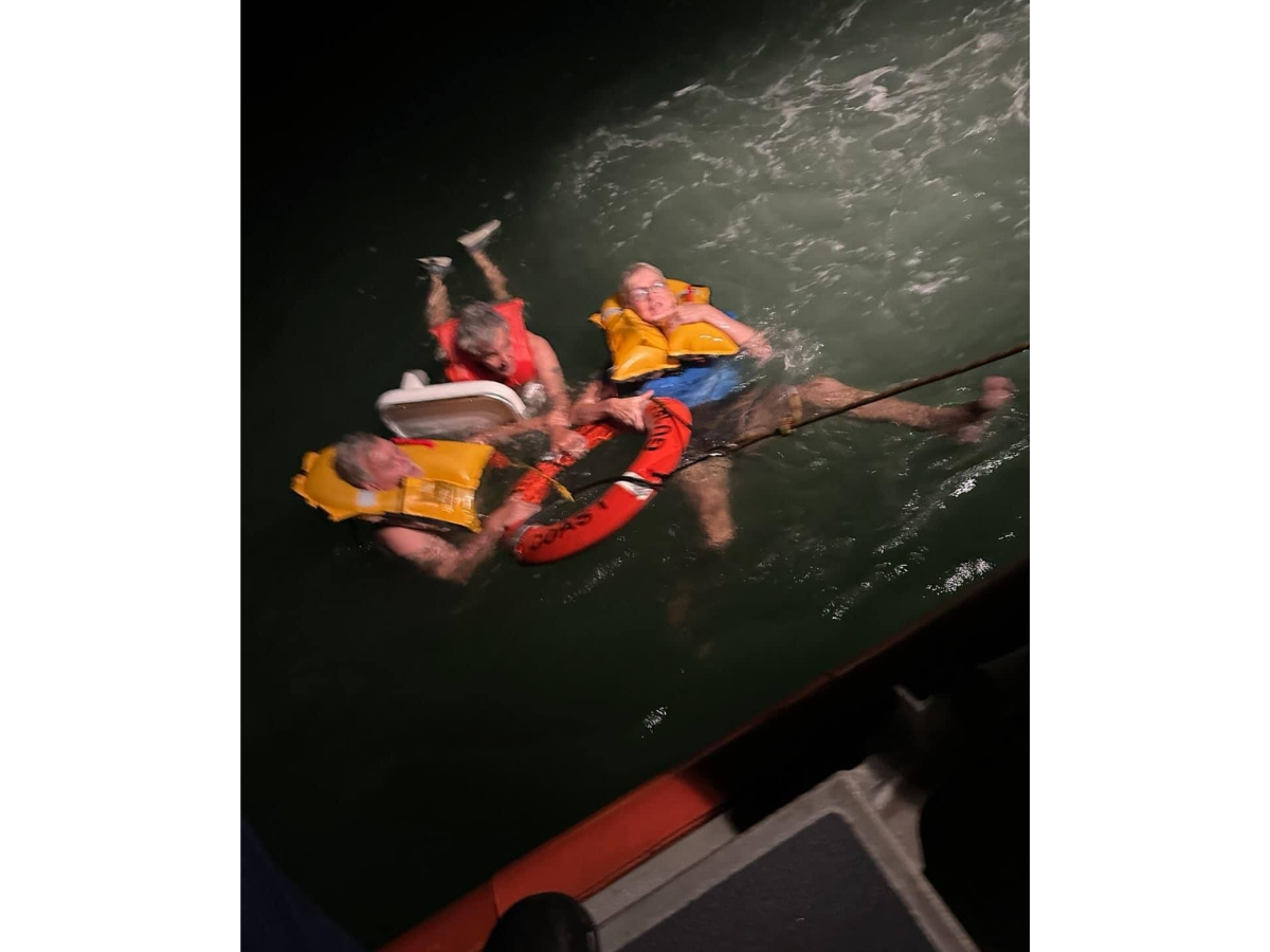 3 Rescued From Sinking Boat Near Egmont Key: U.S. Coast Guard