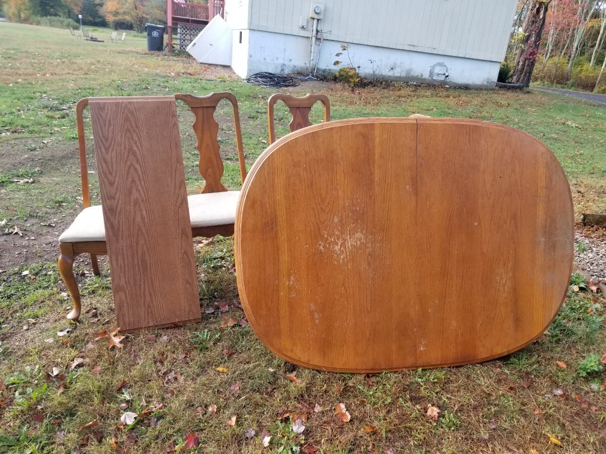 Oak dining table and 4 chairs