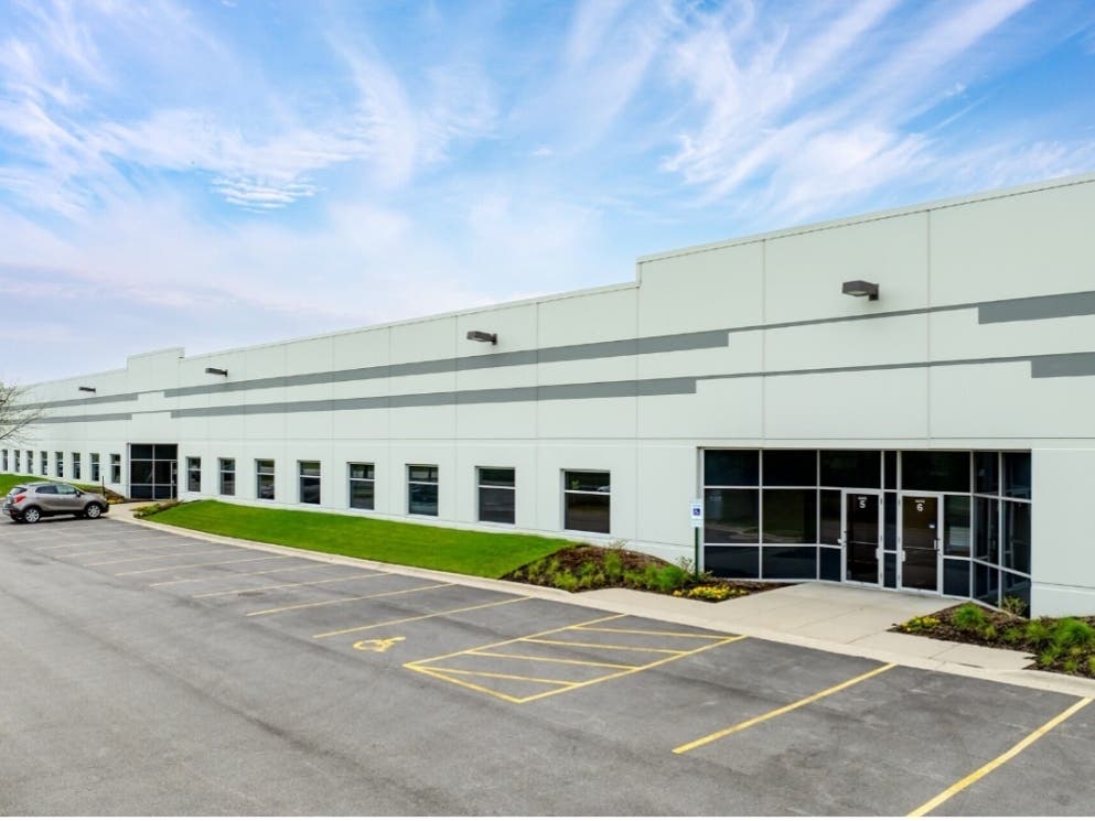 Lee & Associates of IL Negotiates 15K SF Lease for Soosan USA