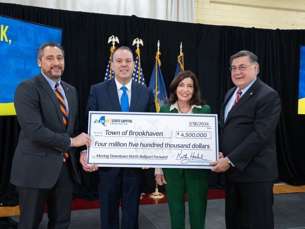 New York State Secretary of State, Robert Rodriguez, Brookhaven Town Supervisor Dan Panico, Gov. Kathy Hochul, and Suffolk County Executive Ed Romaine.