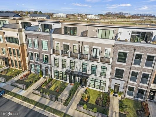 Condo In Former School, Smart Home, Rooftop Terraces: VA Dream Homes