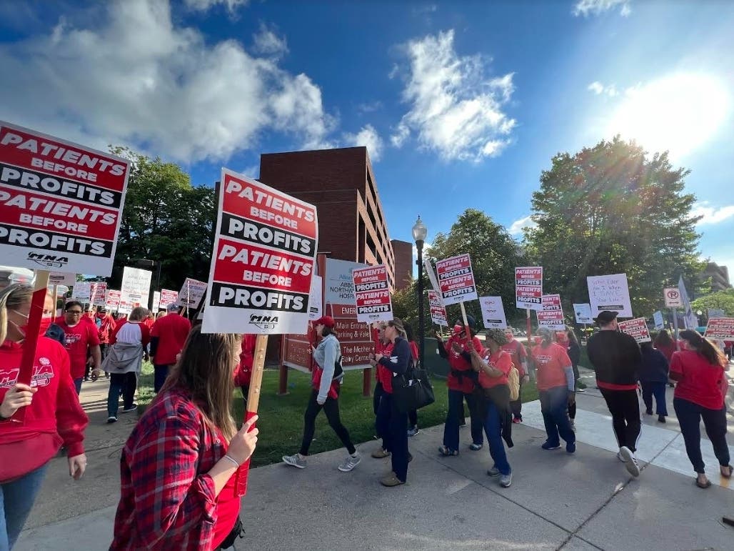 Nurses stage an informational picket Wednesday morning at Abbott Northwestern Hospital in Minneapolis. It was one of 11 rallies scheduled throughout the day at hospitals in the Twin Cities.