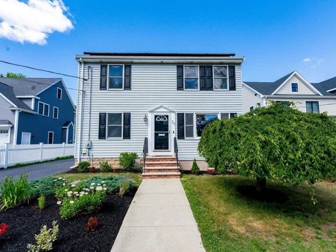 Wow House: 20 Beacon St. In Wilmington For $665K