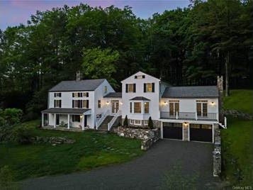 $2.749M Historic 'Luxury Modern Farm House' Now On The Market