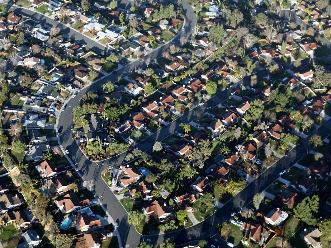 The trend began during the pandemic as mortgage rates began to rise, according to a Redfin researcher, who said the affluent are motivated to pay cash to avoid high interest rates on mortgages.