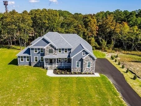 Bright, Roomy $1.375M House Hits Real Estate Market In Howell 