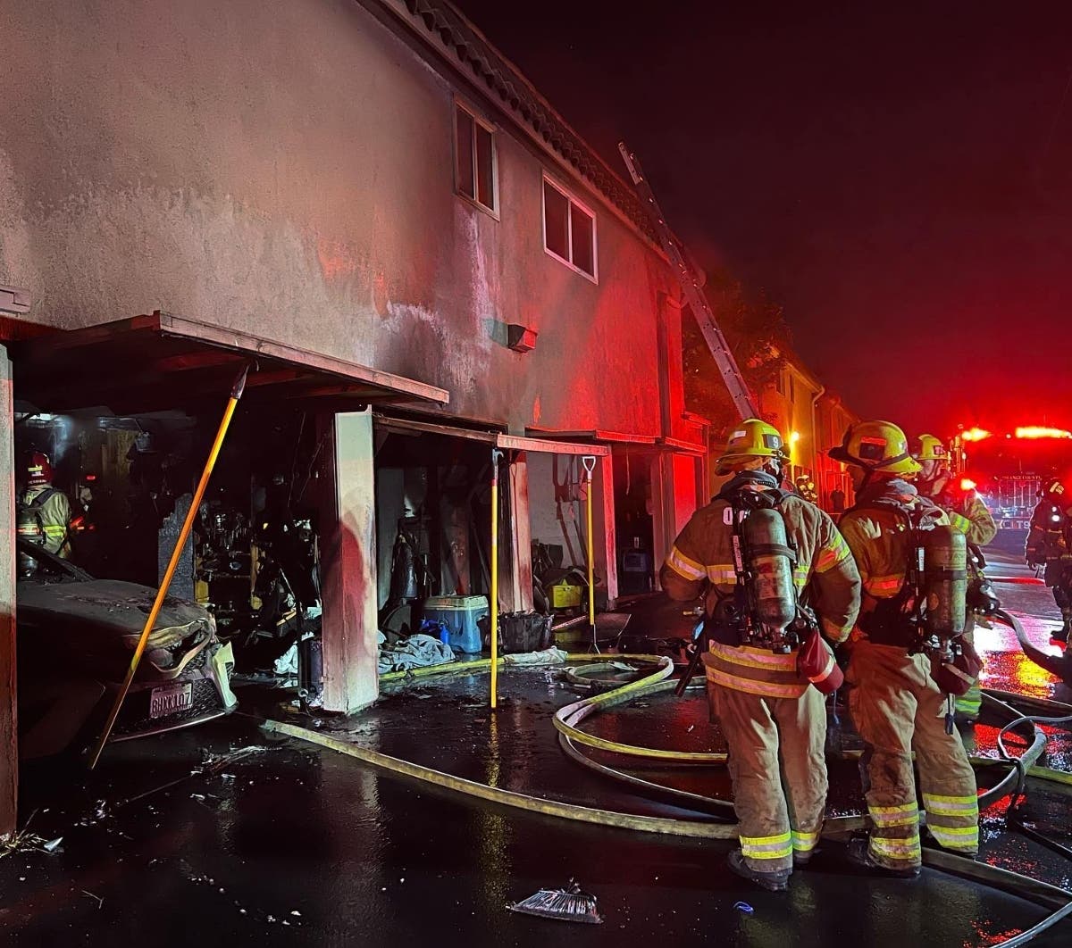 A garage fire was knocked out in San Juan Capistrano Tuesday morning after a good samaritan saw the fire and quickly reported it to residents.