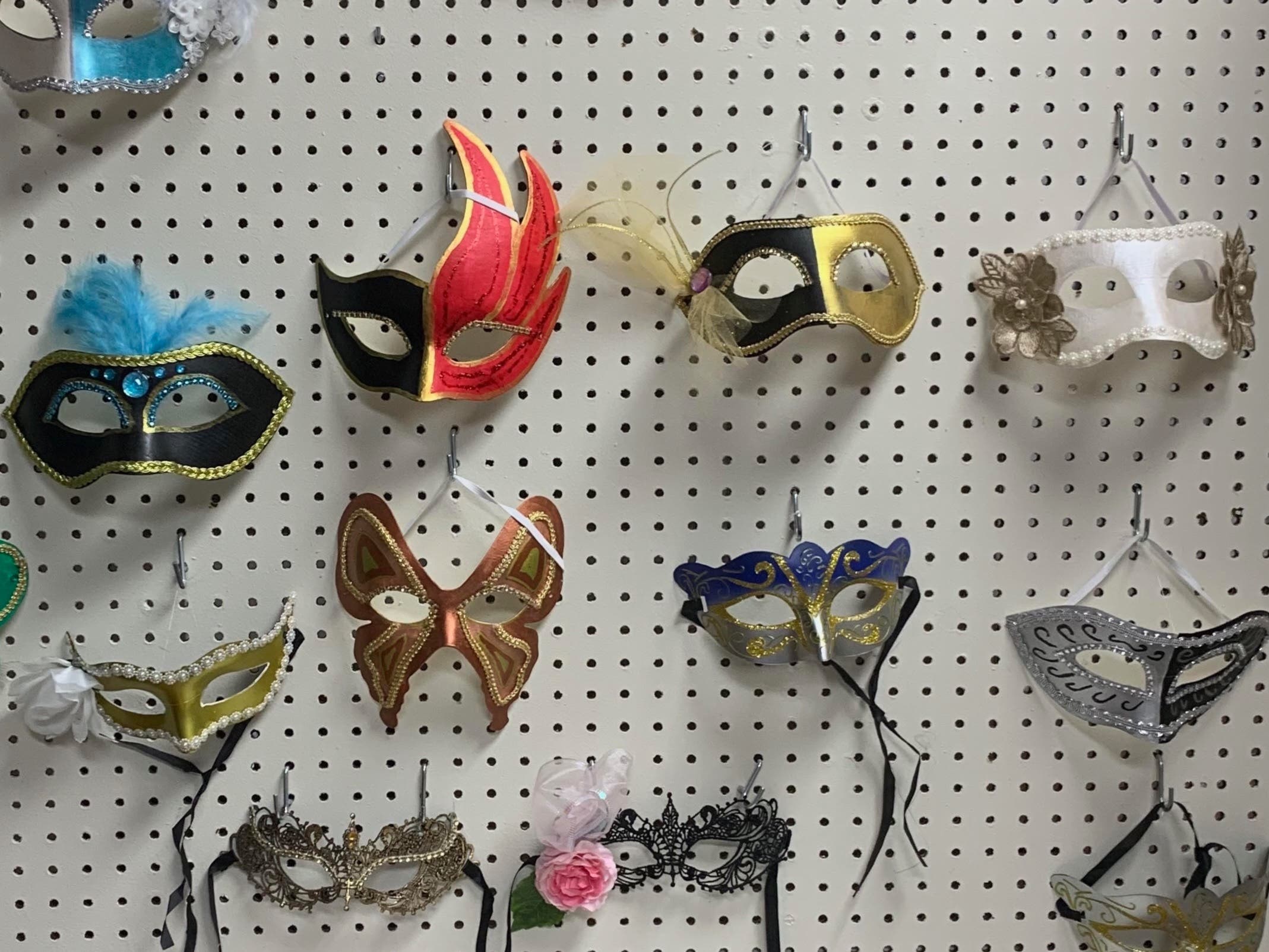 Free Make a Mask Workshop!