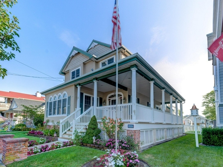 Beautiful, Spacious Ocean City Home Has Tons Of Amenities