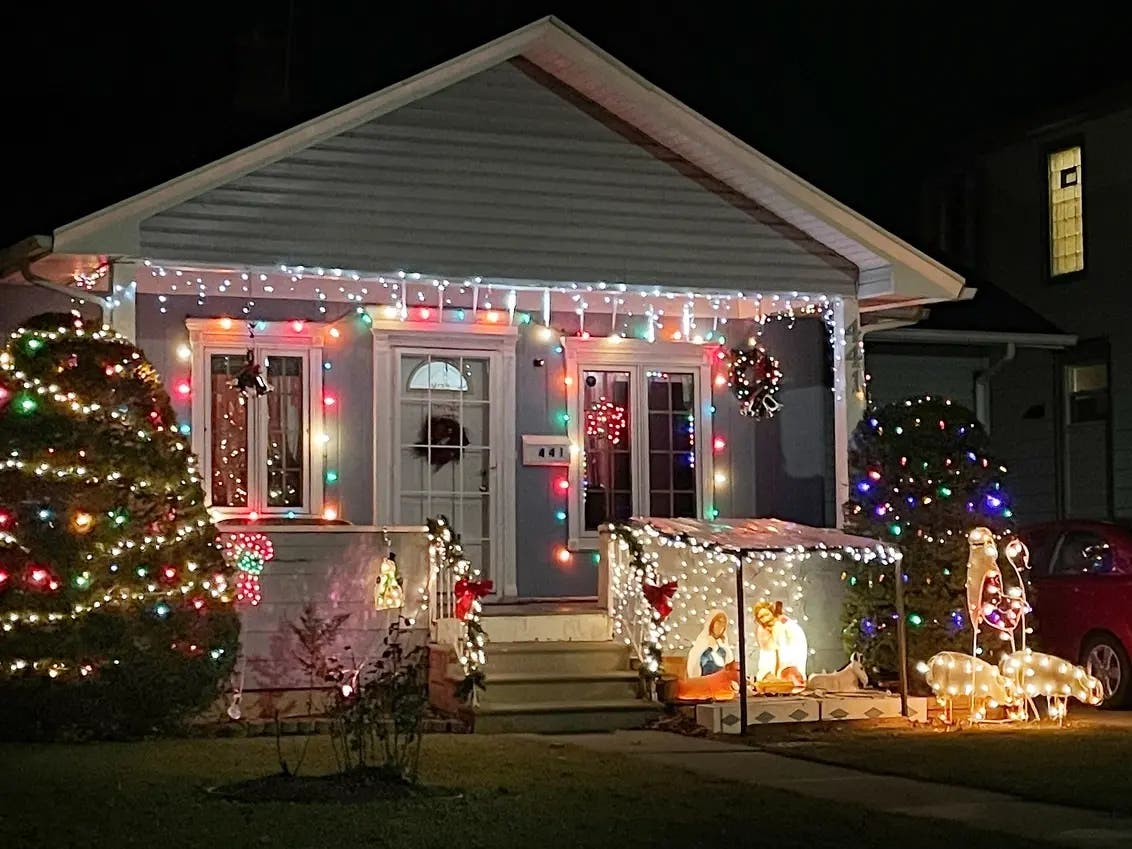 Where are the best holiday decorations in your neighborhood?