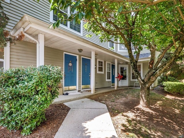 Don't Delay In Making An Appointment To See This 2-Bed Mahwah Townhome